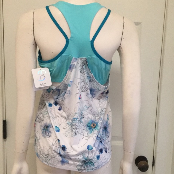 Sofibella Athletic/Athleisure Tank, NWT! - Picture 5 of 5